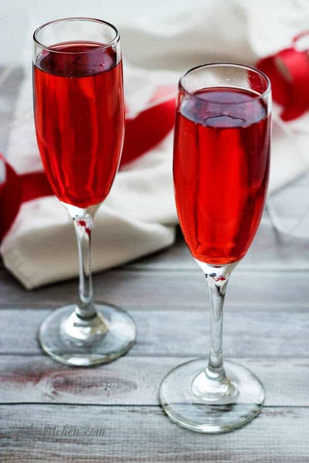 Champagne grenadine spritzer is an﻿ elegant yet simple and refreshing beverage made with bubbly pink moscato champagne and cherry flavored grenadine.