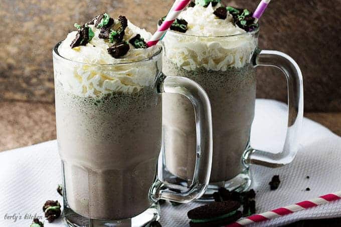 How to make an oreo milkshake