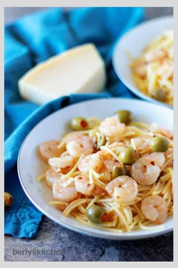 Photo of shrimp and pasta recipe used on Pinterest.