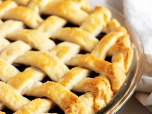 Another picture of the blueberry pie after the crust has cooked to a perfect golden brown
