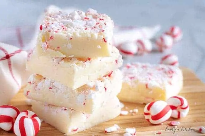 Easy White Chocolate Peppermint Fudge | Berly's Kitchen