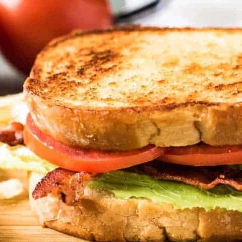 A photo showing the layers of the finished sandwich.