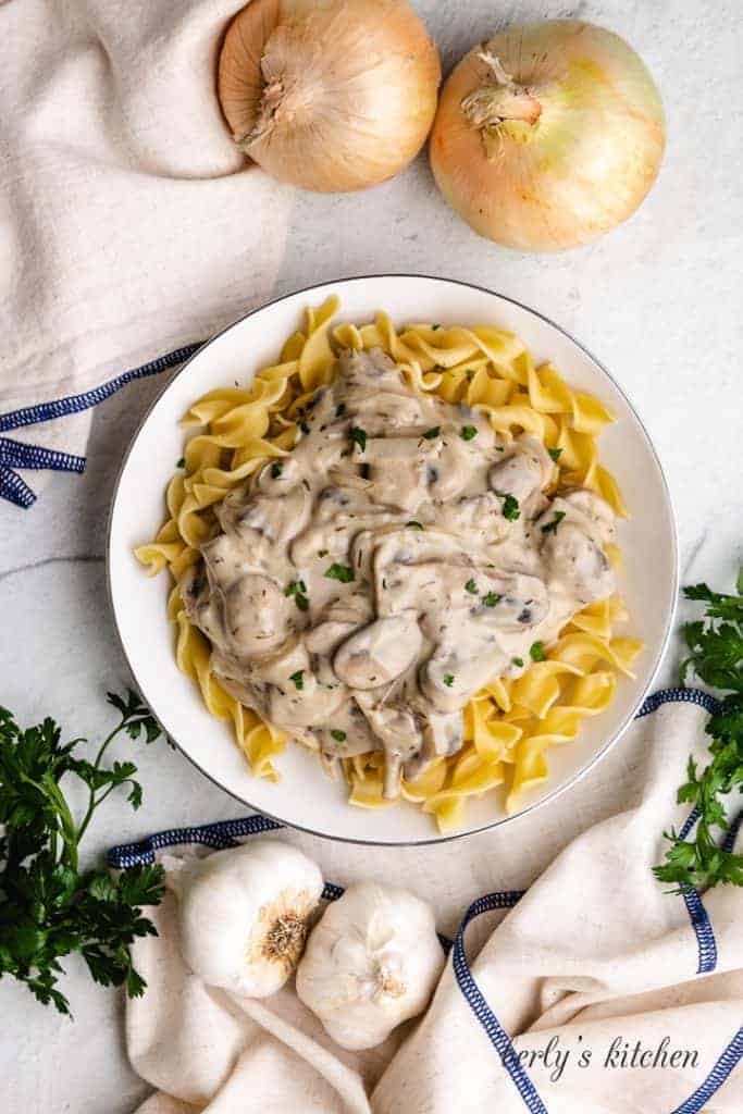 Top-down view of the finished stroganoff.