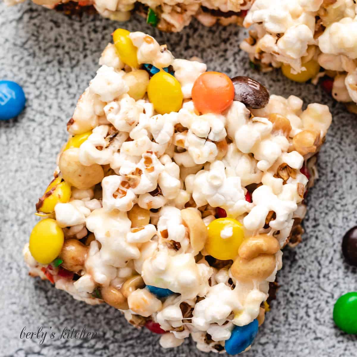 Popcorn bars