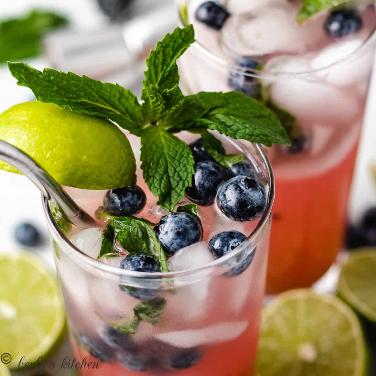 Blueberry mojito