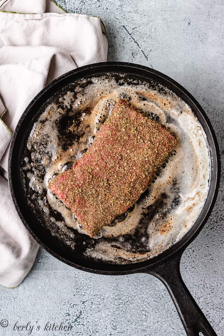 How to Cook Steak in a Cast Iron Skillet - The Flat Top King