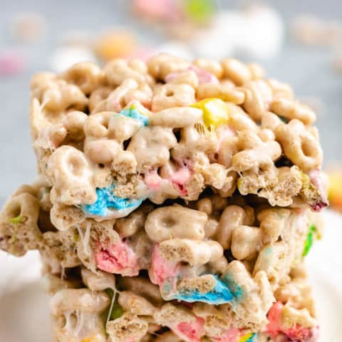 Lucky Charms Treats | Berly's Kitchen