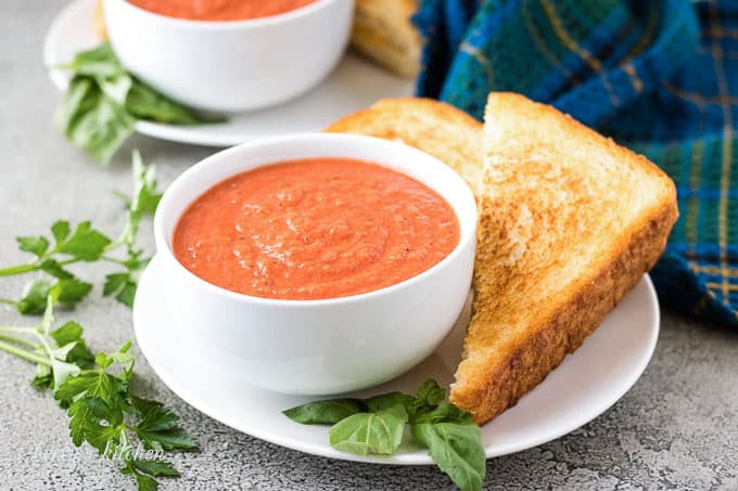 Tomato basil soup