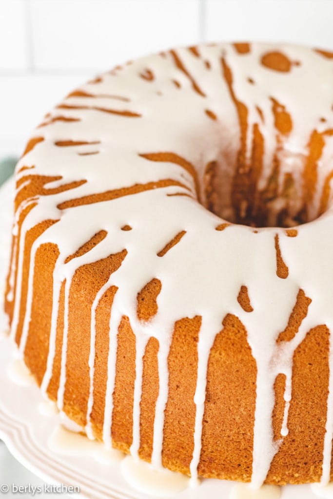 Top down view of pound cake on a cake stand.
