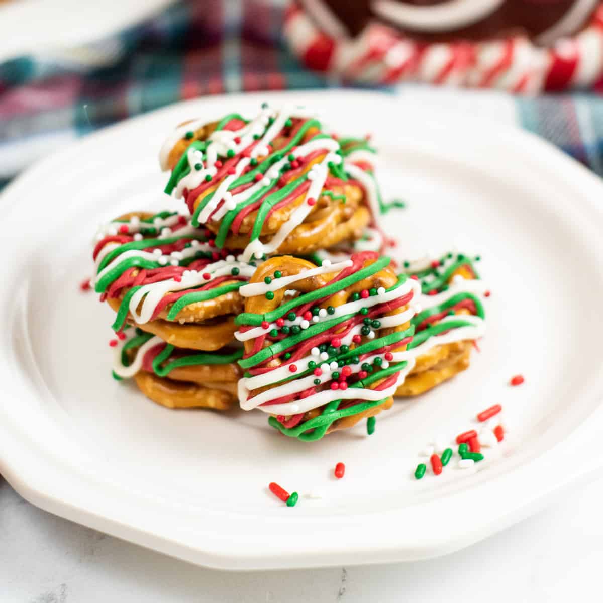 Chocolate caramel pretzels