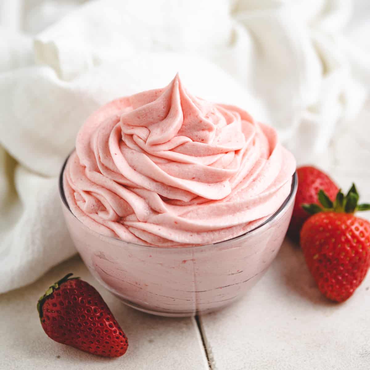 Strawberry buttercream frosting