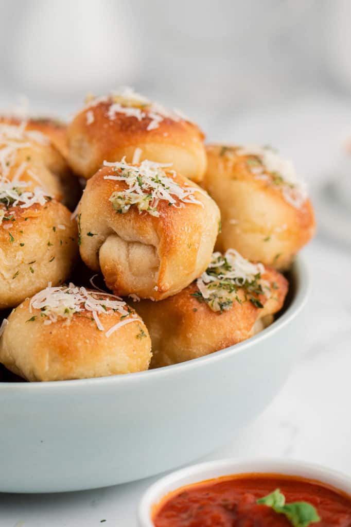 Close up view of garlic knots.