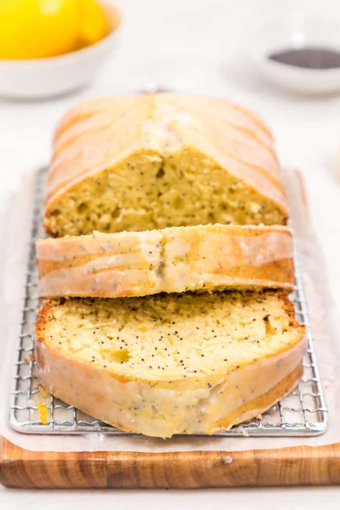 Front view of sliced poppy seed bread.