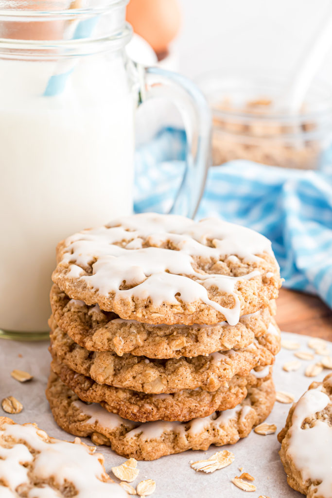 Old fashioned iced oatmeal cookies with milk.