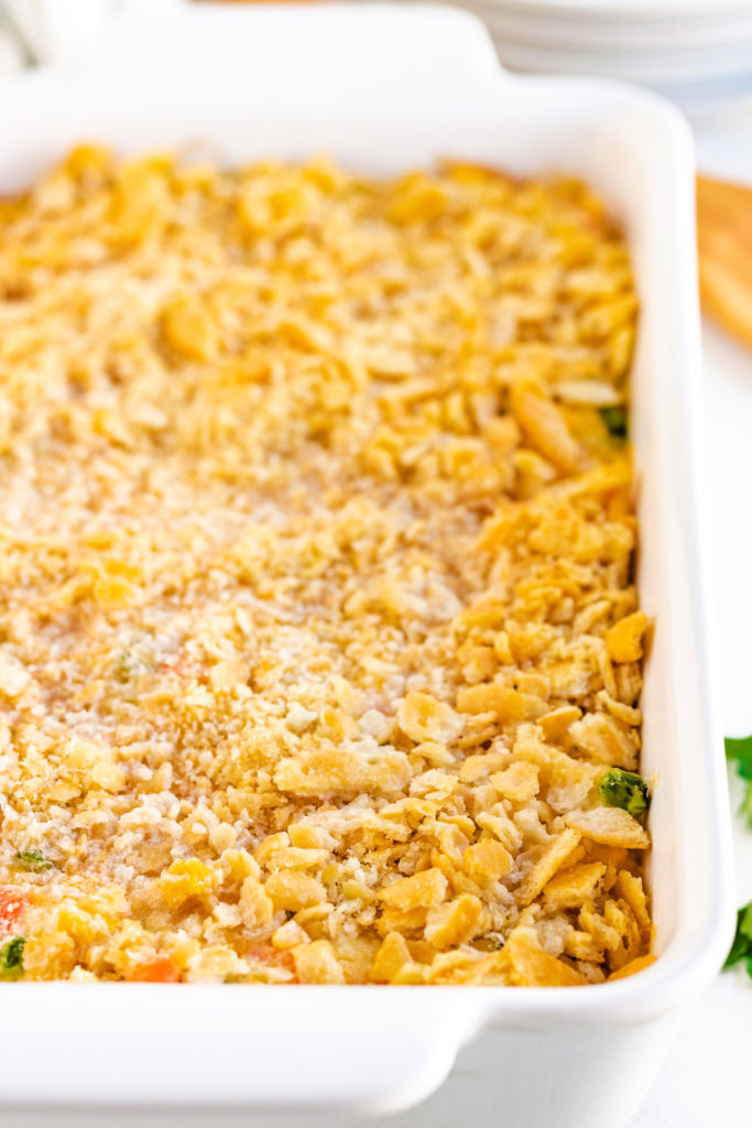 Side view of a casserole with ritz crackers.