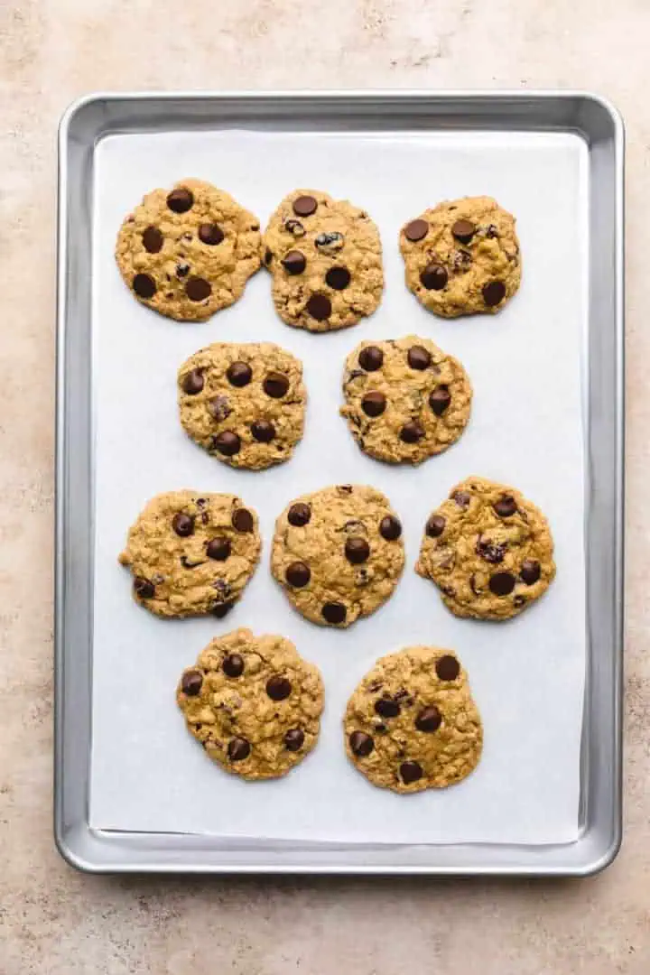Baked cookies on a baking sheet.