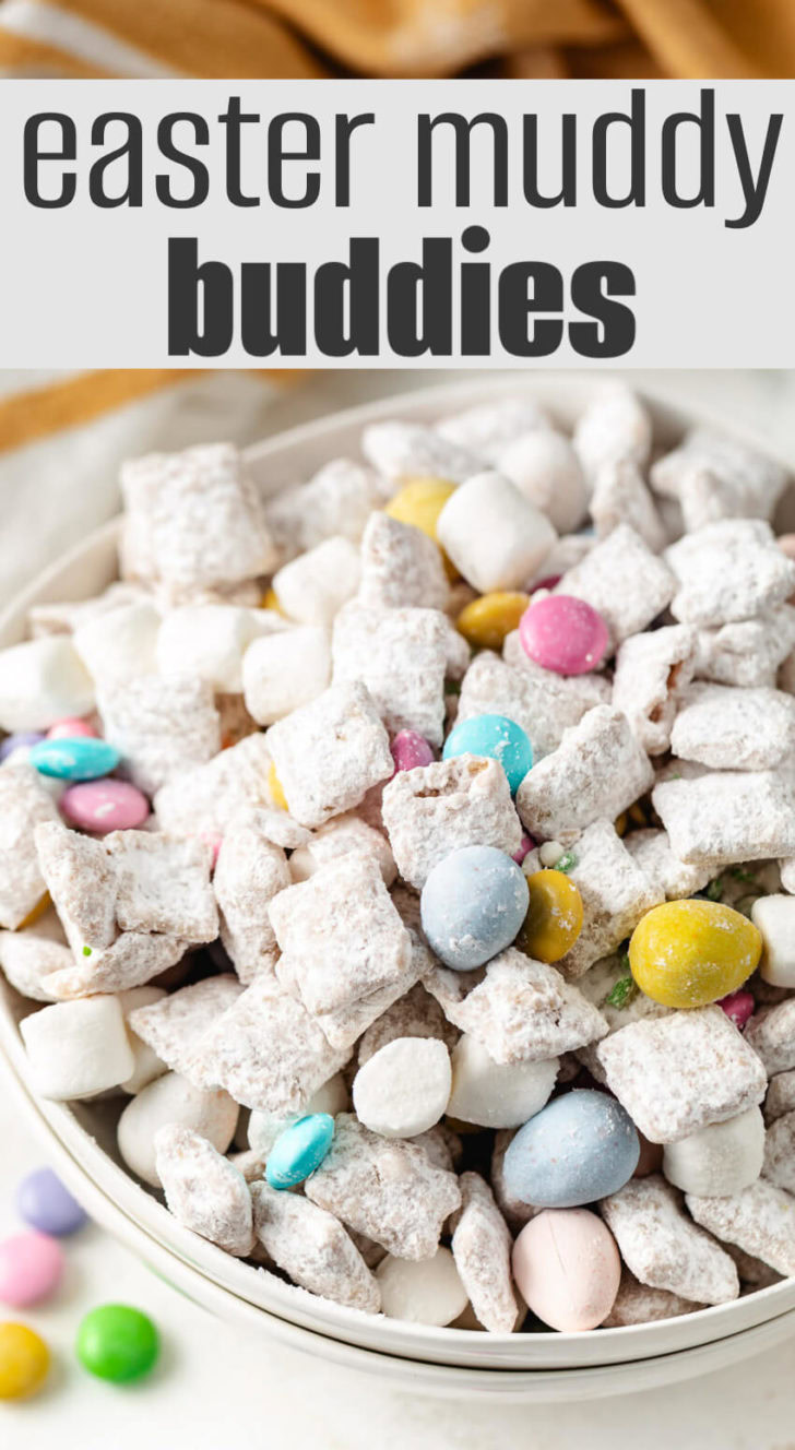 A close-up of easter muddy buddies in a bowl.
