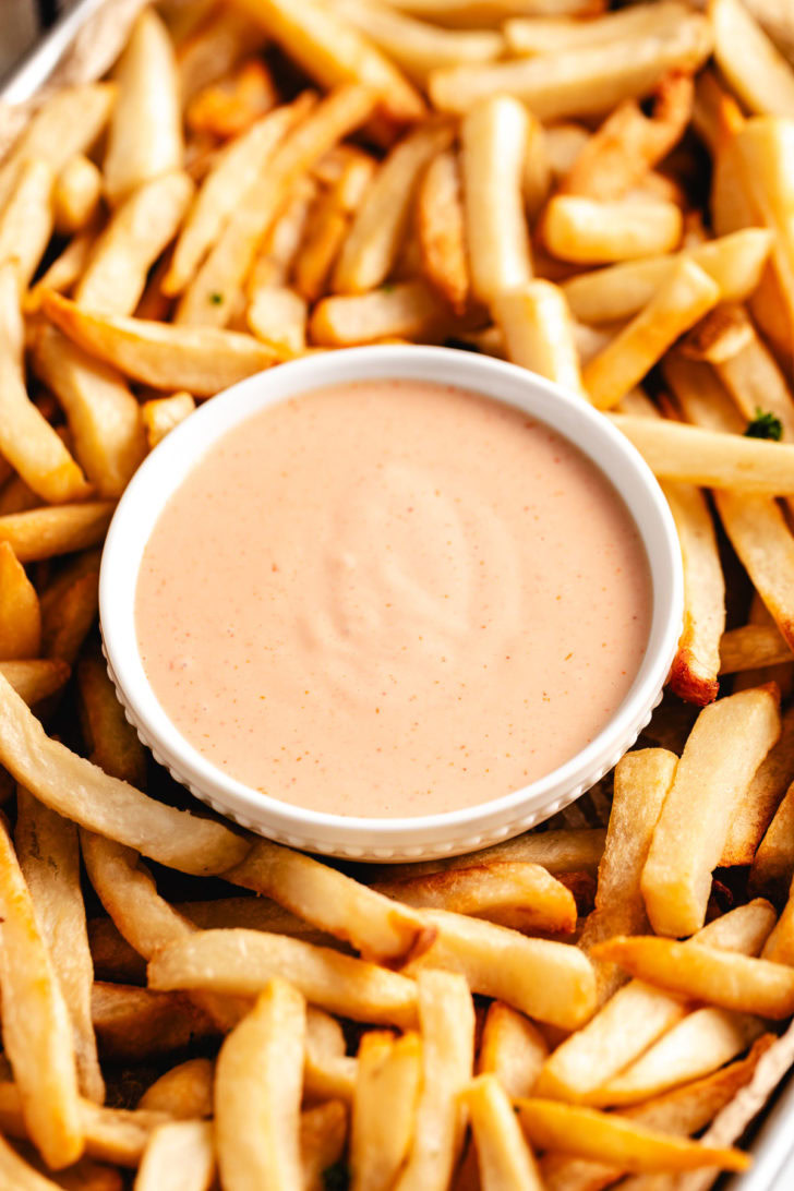 5&Ndash;Minute Fry Sauce Fry sauce surrounded by french fries.