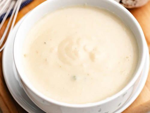 Substitute for cream of chicken soup in a bowl.