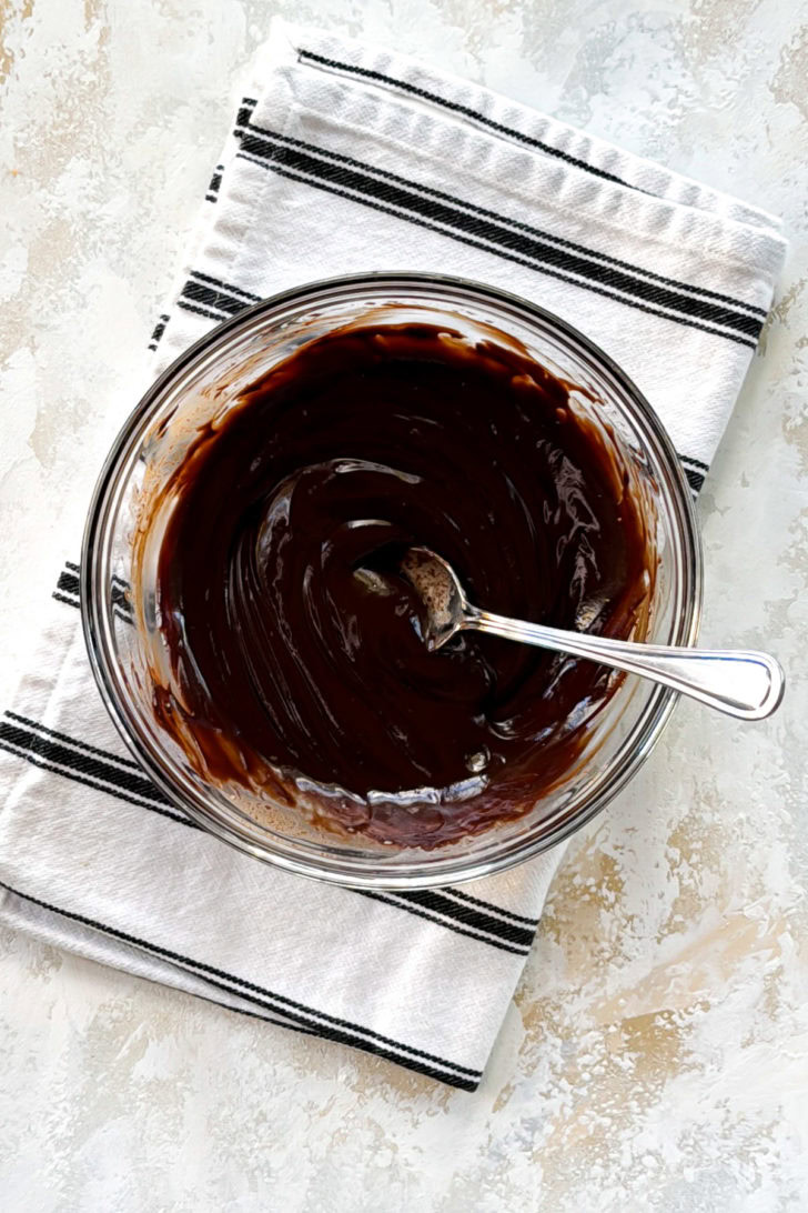 Bowl of melted chocolate mixture.