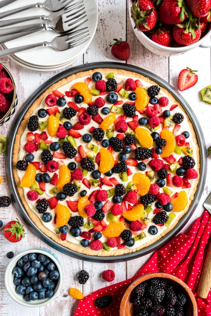 Overhead view of fruit pizza.