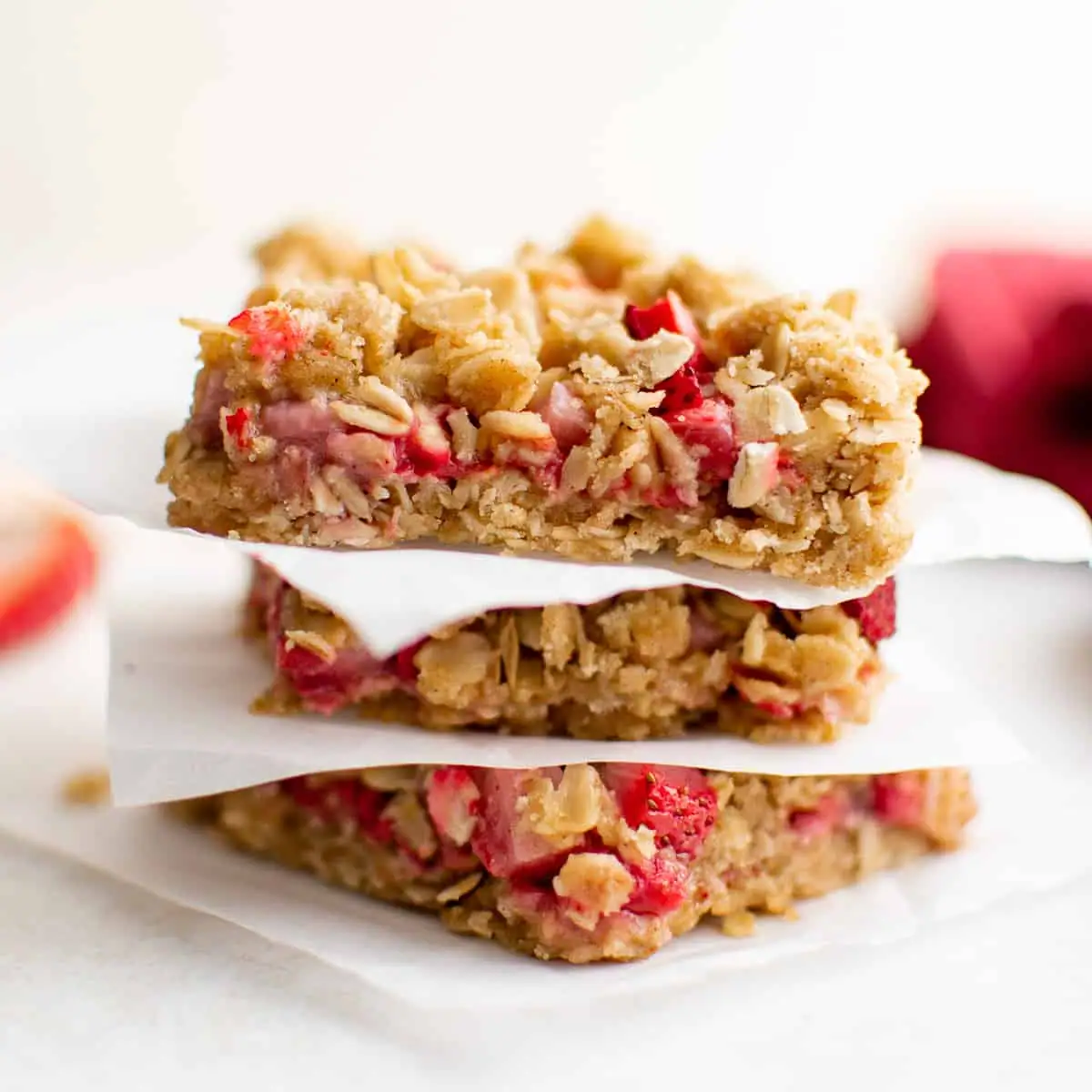 Fresh Strawberry Oatmeal Bars