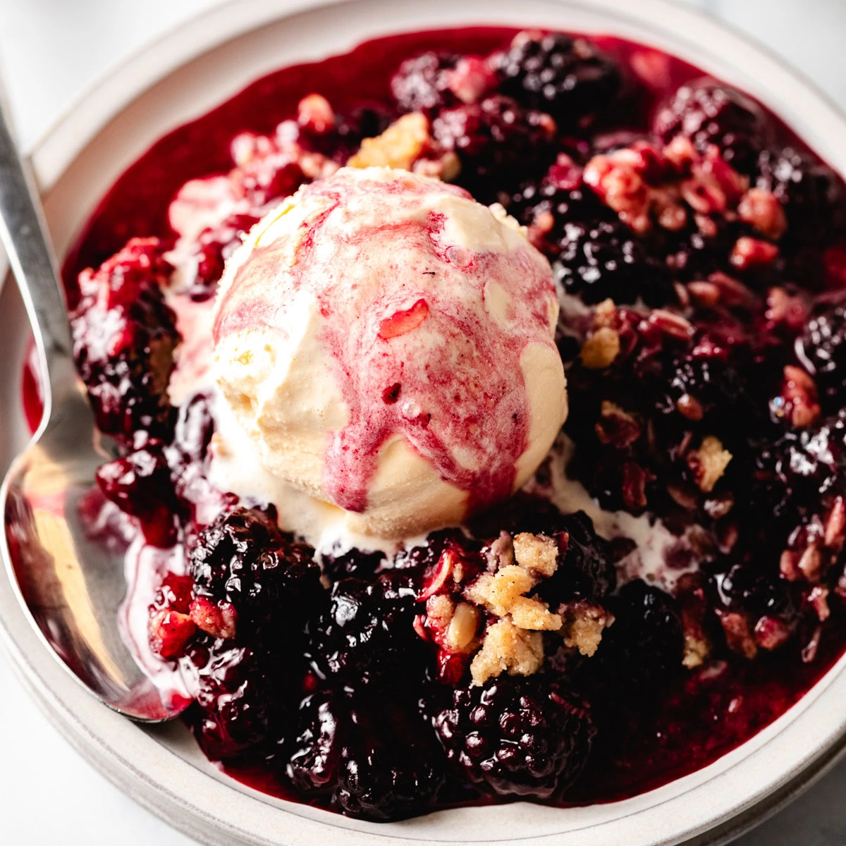Blackberry Crisp