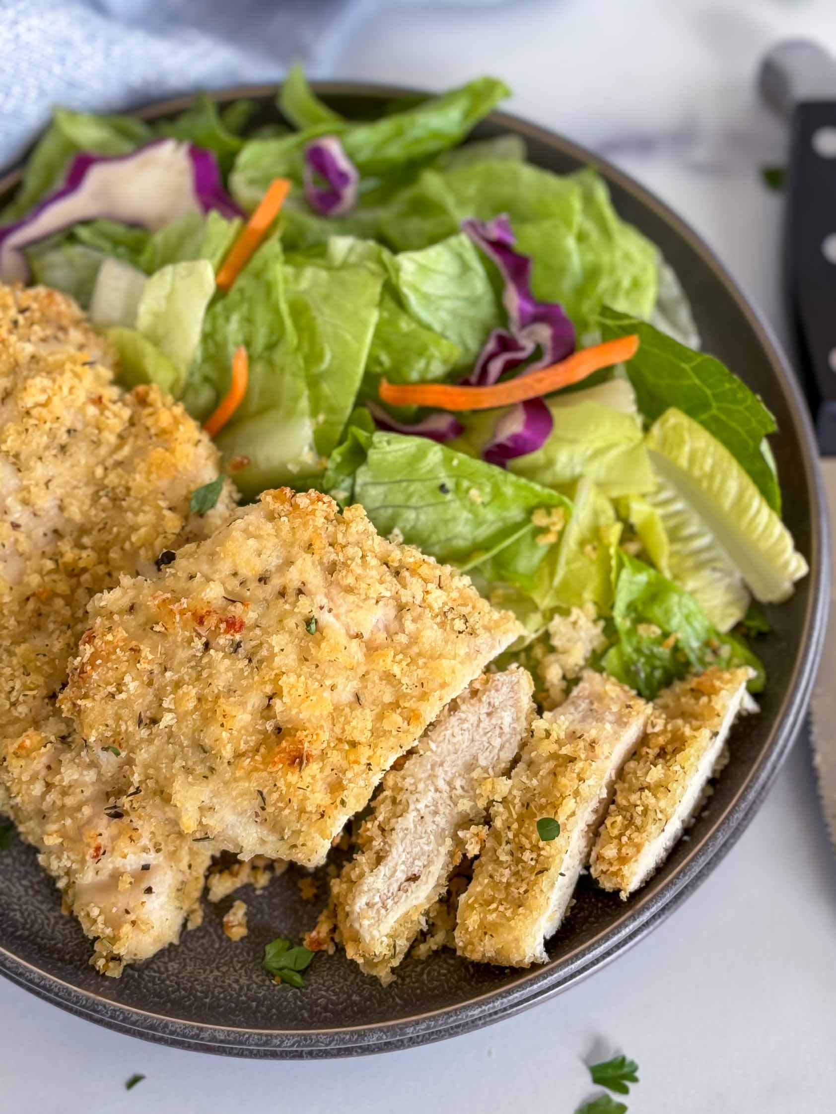 Panko chicken cut into slices.